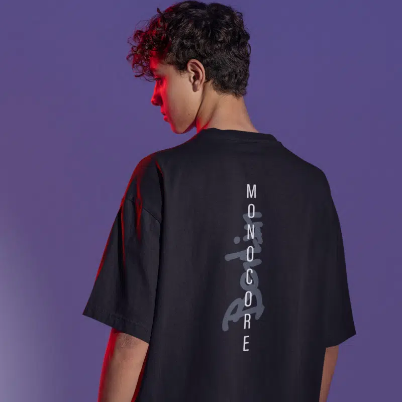 Oversized T-shirt Basix Berlin – Monocore – Oversized T-shirt Basix Berlin van Monocore (detail 3)