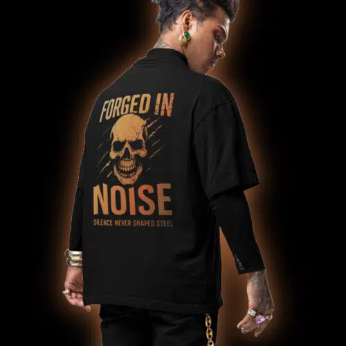 T-Shirt Loose Fit Forged in Noise