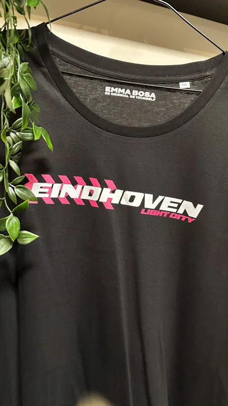 T-Shirt Dames Eindhoven – Eindhoven, Sale – T-Shirt Dames Eindhoven pink maat XXL (detail 2)