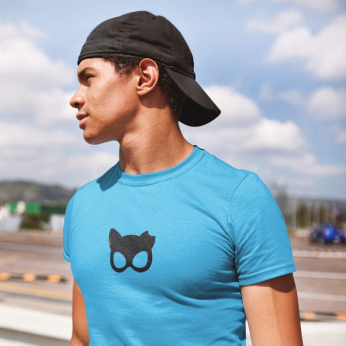 Cat Logo Graphic T-shirt - Streetwear Essential