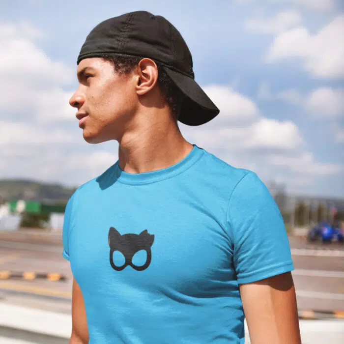 Cat Logo Graphic T-shirt - Streetwear Essential