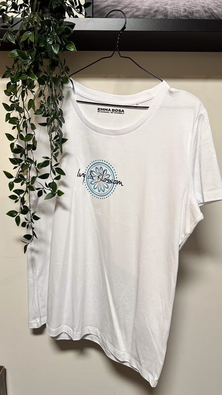 T-Shirt Dames Ivy en Blossom logo maat XXL
