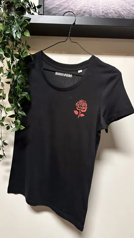 T-Shirt Dames Red Rose – Sale, T-shirt Sassy Style – T-Shirt Dames Red Rose maat XS