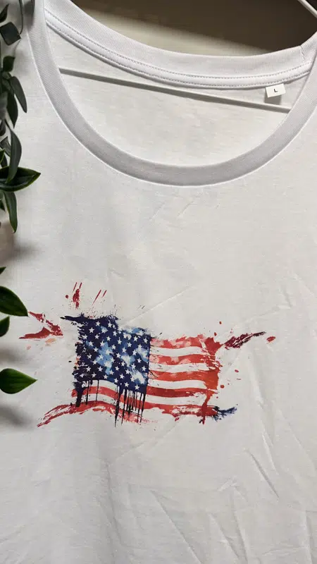 T-Shirt Dames USA Flag – Sale, T-shirt Sassy Style – T-Shirt Dames USA Flag maat L (detail 2)