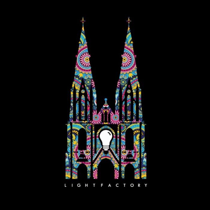 Catharinakerk Light Pattern shirt – Lichtstadkunst – Design Catharinakerk Light Pattern – Lightfactory (detail 2)