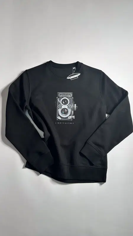 Sweater Folierex camera – Sale, Lichtstadkunst – Sweater Folierex camera maat xs