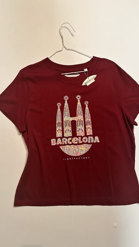 Dames T-shirt Barcelona – Sale, Lichtstadkunst – Dames T-shirt Barcelona Burgundy - Maat XL