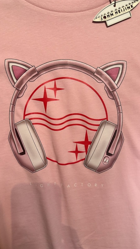 T-shirt Dames Headphone Kitty Pink – Sale, Lichtstadkunst – T-shirt Dames Headphone Kitty Pink - M (detail 2)