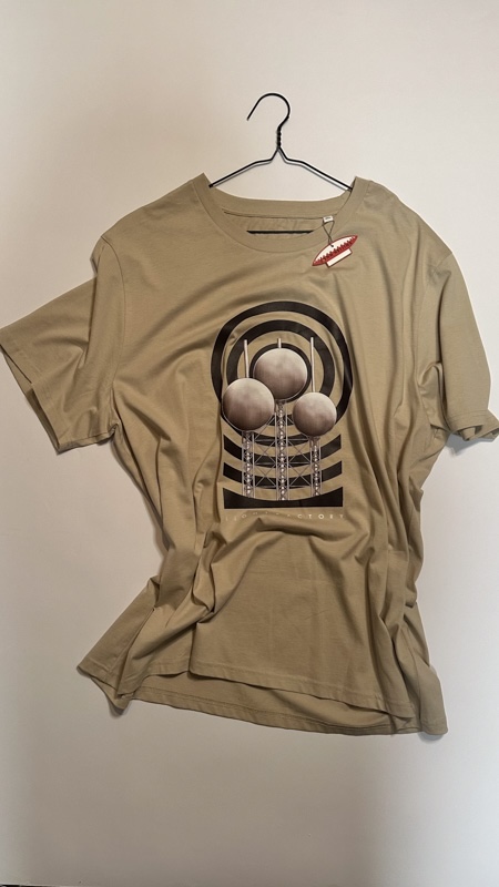T-shirt Waterbollen Khaki – Sale, Lichtstadkunst – T-shirt Waterbollen Khaki - Maat XXXL