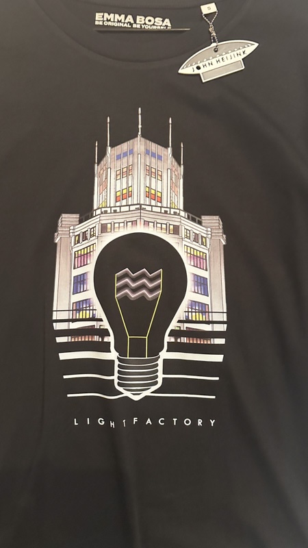 Longsleeve Lichtstadkunst Zwart – Sale, Lichtstadkunst – Longsleeve Lichtstadkunst Zwart - Maat S (detail 2)