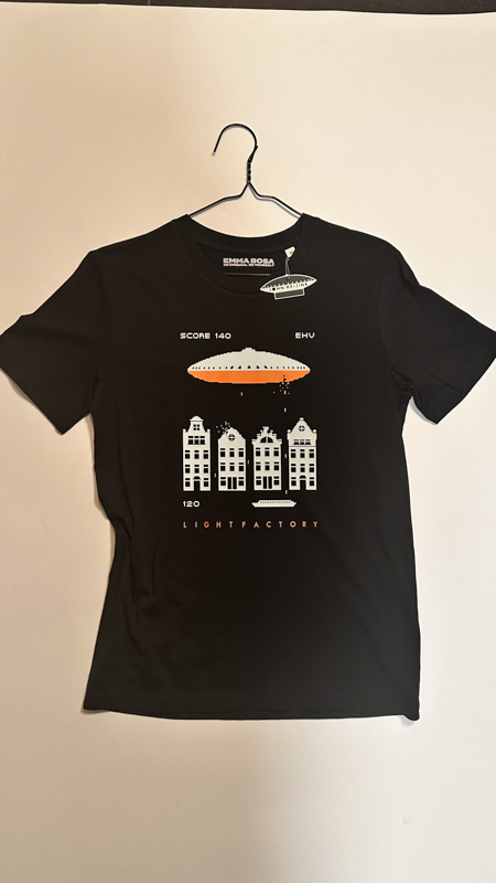 T-shirt Invaders Zwart – Sale, Lichtstadkunst – T-shirt Invaders Zwart - Maat XS