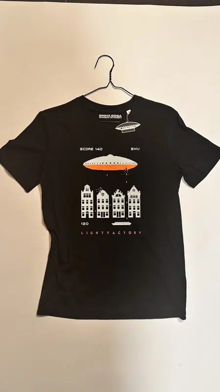 T-shirt Invaders Zwart – Sale, Lichtstadkunst – T-shirt Invaders Zwart - Maat XS