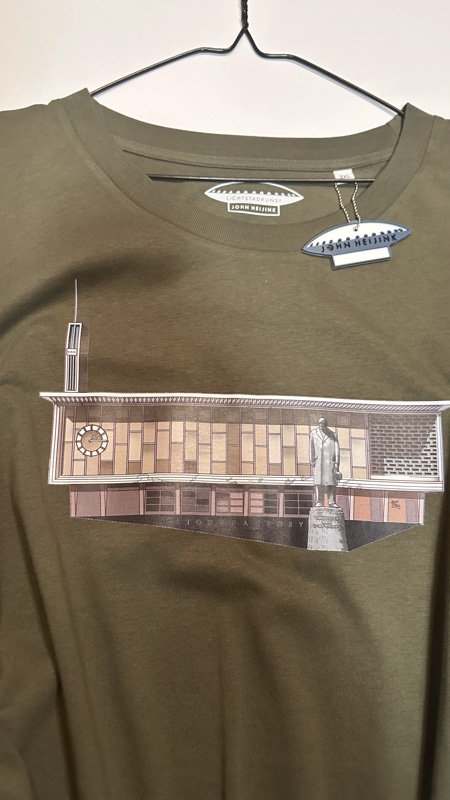 T-shirt Station Khaki – Sale, Lichtstadkunst – T-shirt Station Khaki - Maat XXXL (detail 2)